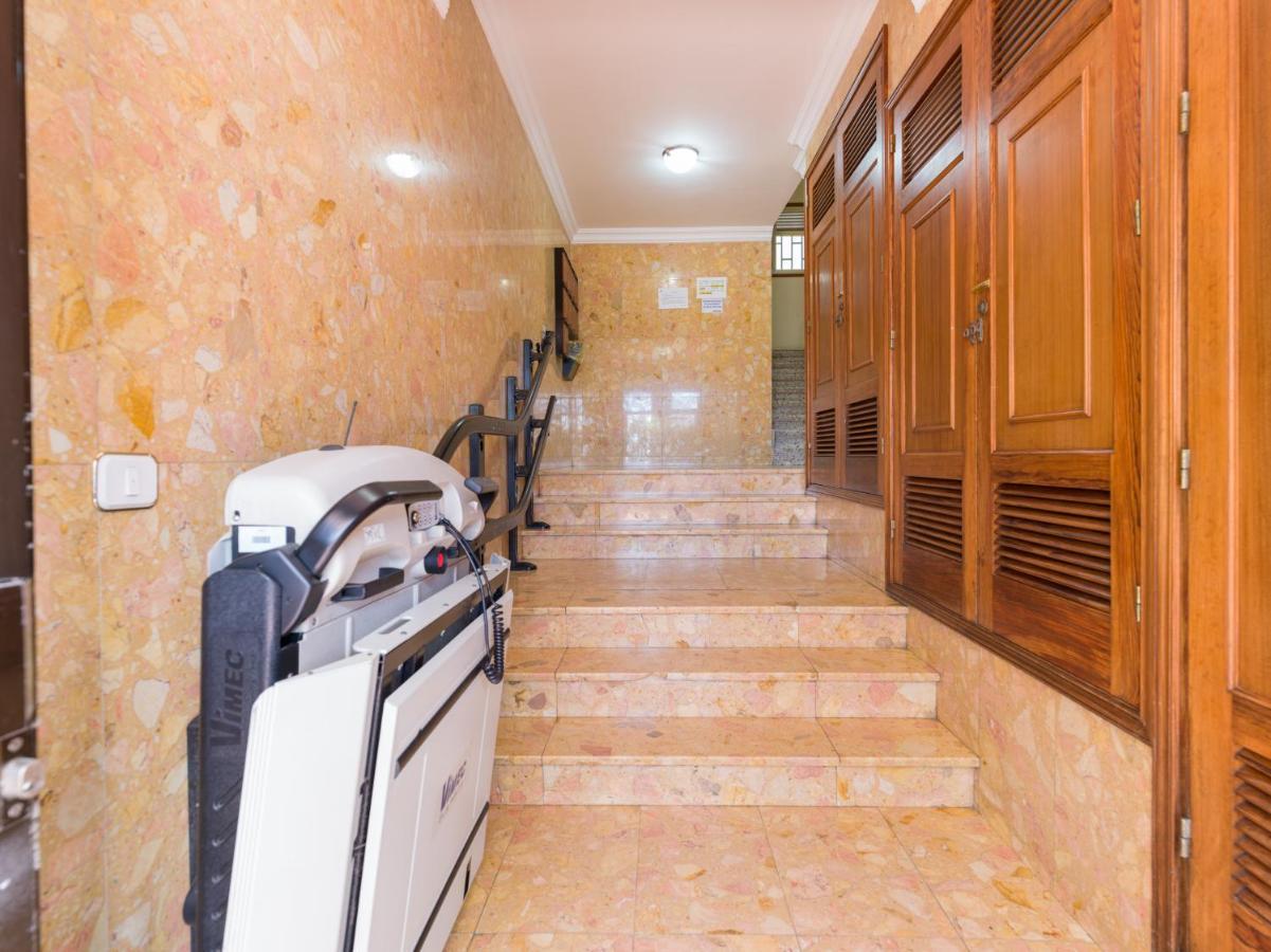 Huge Balcony Over Las Canteras By Canariasgetaway Las Palmas de Gran Canaria Exterior photo